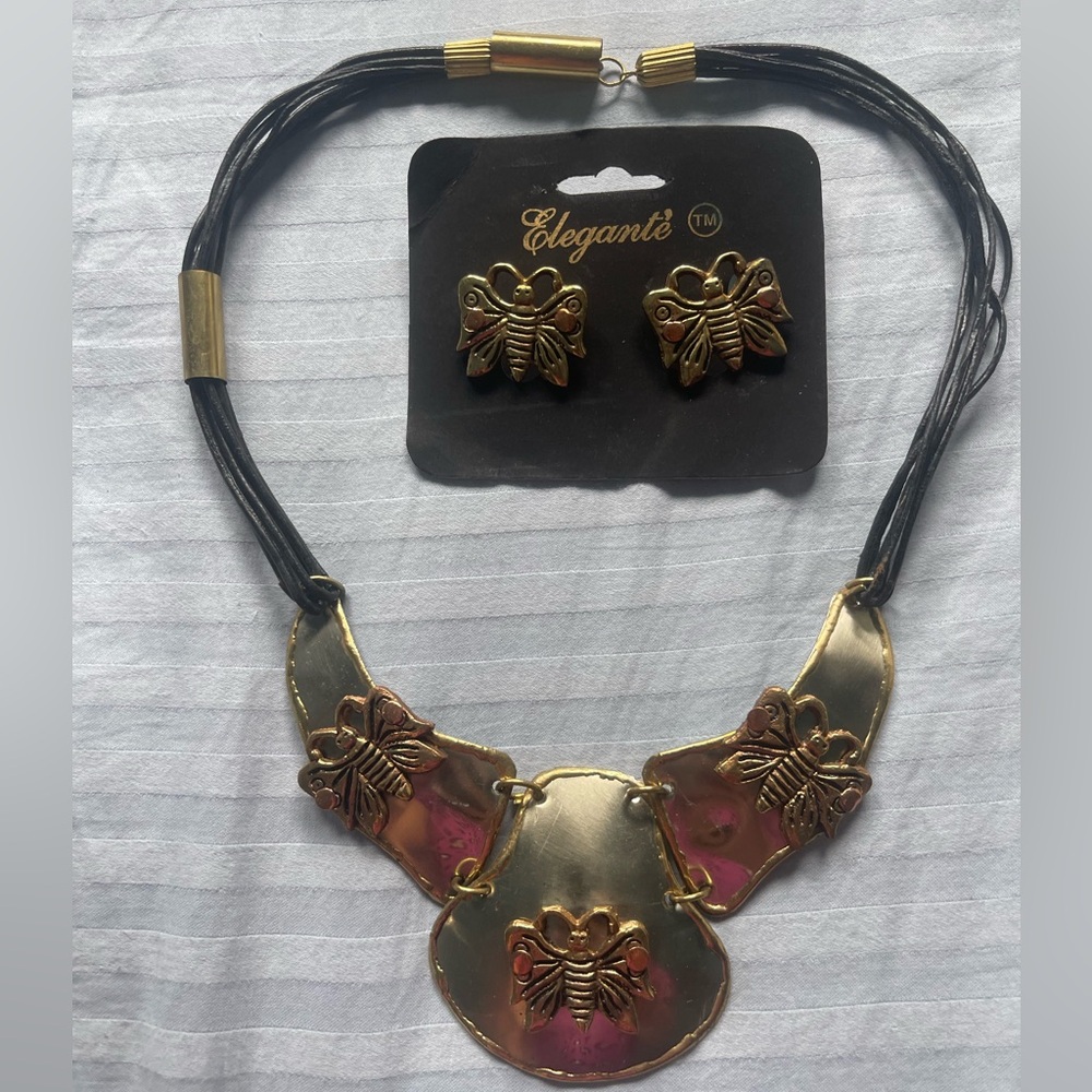 Eleganté Gold Butterfly Earrings and Necklace